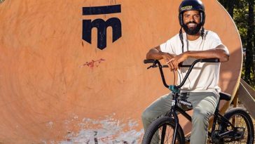 mykel larrin signs to team mongoose